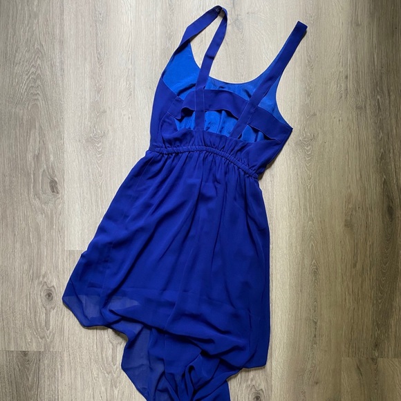 Silence + Noise Asymmetrical Open Back Dress - Picture 3 of 4